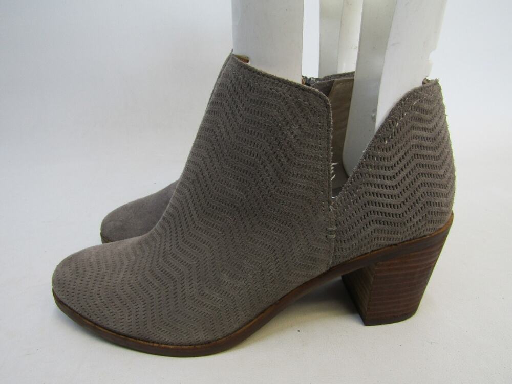 Lucky Brand Womens Size 8 M Gray Suede Zip Ankle Fashion Boots Bootie